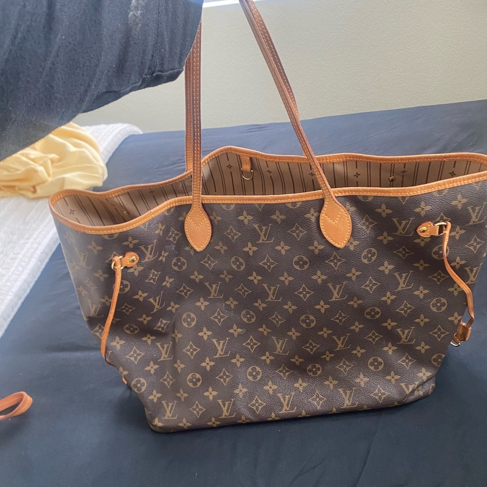 Louis Vuitton Classic Brown Monogram Tote - Picture 2 of 4